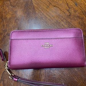 Coach magenta wallet